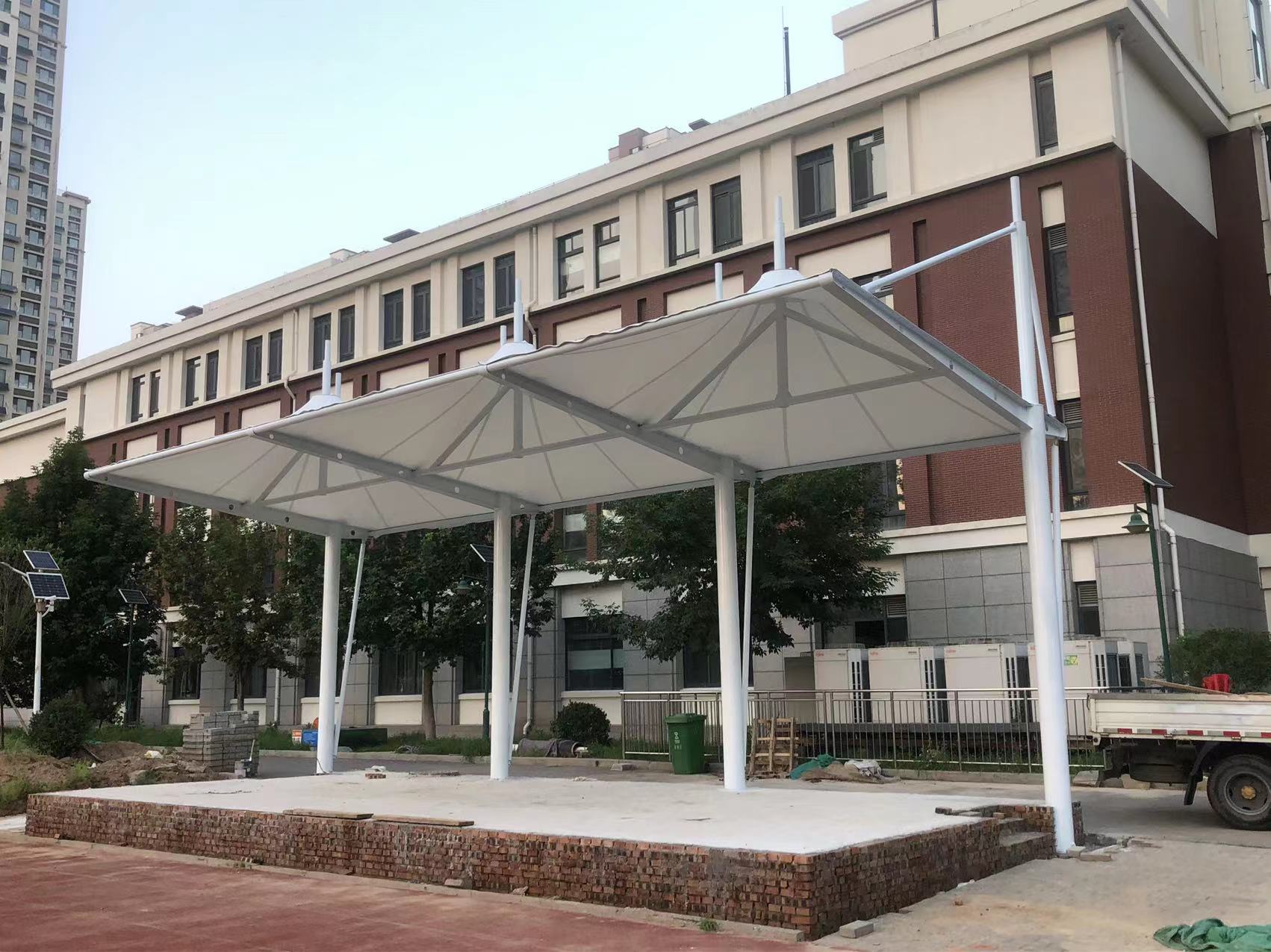 濟(jì)南遮陽(yáng)棚：創(chuàng)新技術(shù)，打造戶外生活新境界